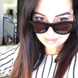 Meet your Posher, Valeria